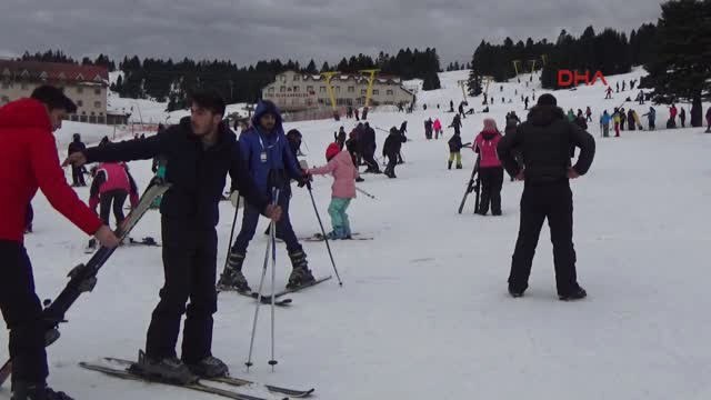 Muğla Marmaris'te Rüzgarı Gören Sörf Tutkunları Denize Koştu