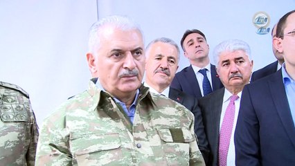 Başbakan Binali Yıldırım, harekat merkezinde incelemelerde bulundu