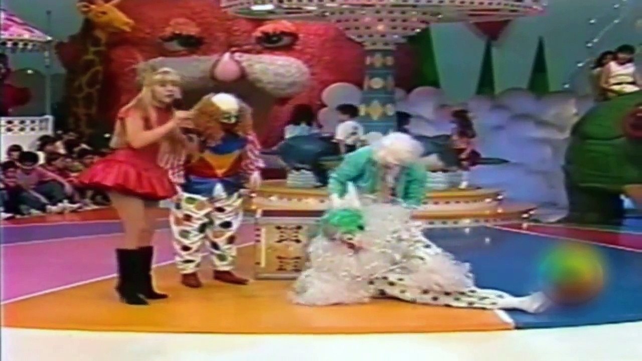 Dó Ré Mi Fá Sol Lá Si completo - SBT - com Mariane