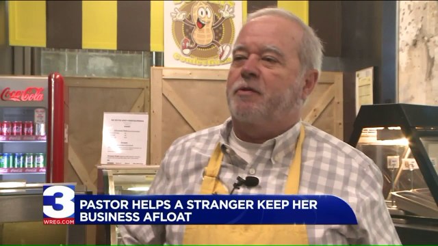 Pastor Puts on Apron, Donates Money to Help Single Mother`s Business Stay Open