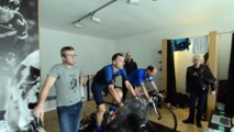 Gaëtan Bille parcourt 250km au café le Mur à Huy sur les systèmes Wahoo Kickr et Zwift 1/2