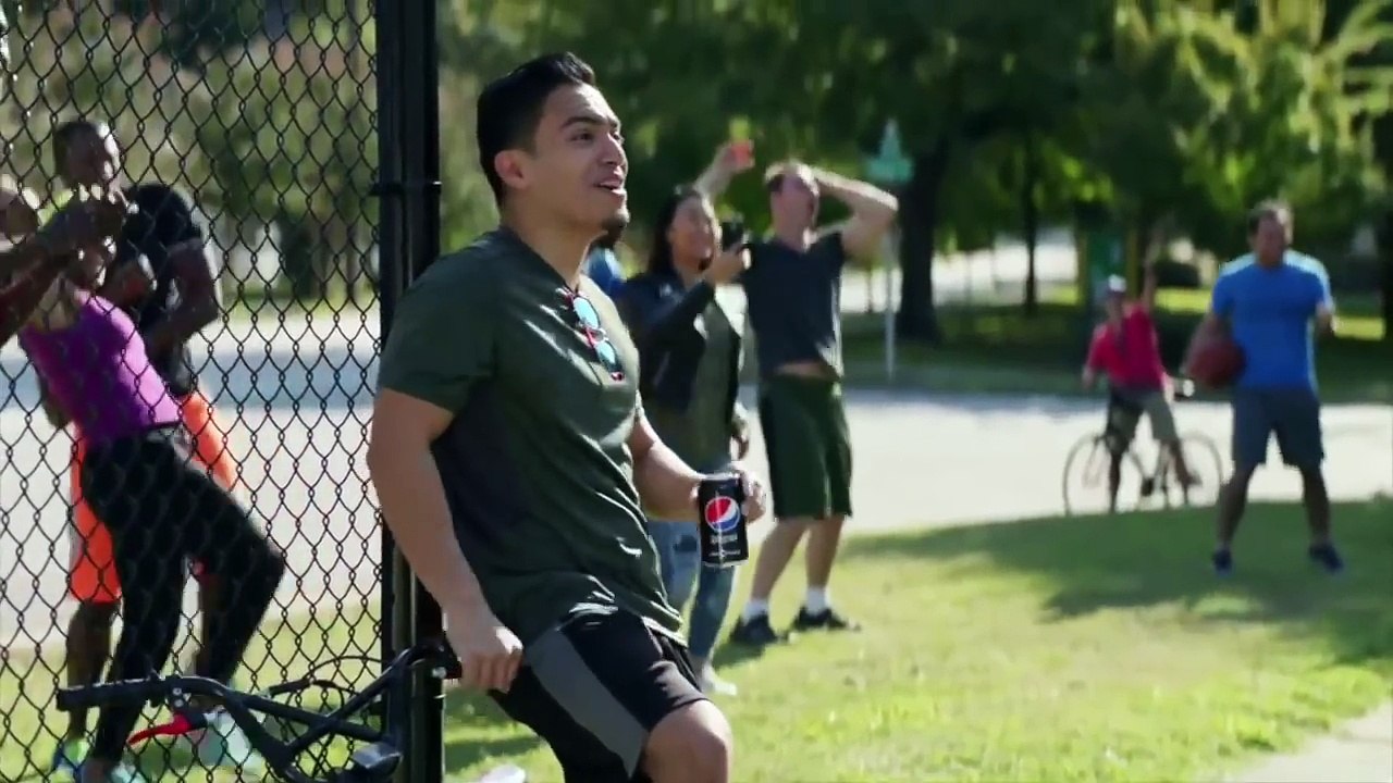 Pepsi Super Bowl Commercial 2018 Cindy Crawford, Britney Spears