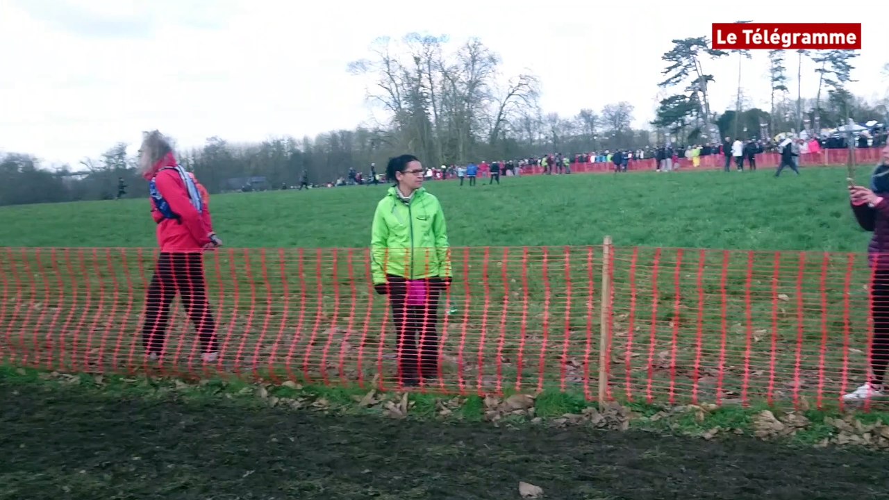 Championnat de Bretagne de cross. Karine Pasquier, championne de Bretagne élite femme à Combourg