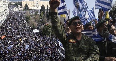 Atina'da Binlerce Yunan Milliyetçisi "Makedonya Yunanistandır" Sloganıyla Sokaklara Çıktı
