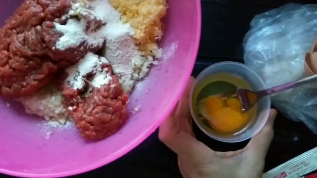 How to Cook Filipino Rutabaga Spring Rolls | EAT PINOY