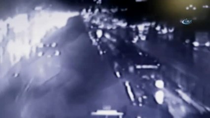 Haramidere'deki Metrobüs Kazası Kamerada