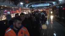 Haramidere Metrobüs Durağından Feci Kaza