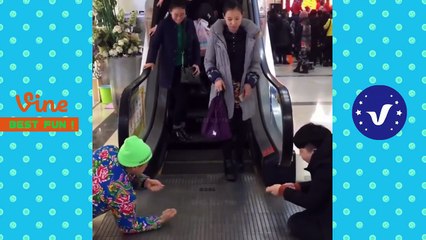 Funny Videos ---People doing stupid things compilation P1