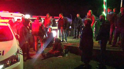 Yolcu midibüsü devrildi: 1 ölü, 16 yaralı