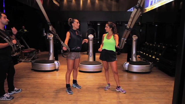 Sabrina Sato ensina a Luiza Souza seus treinos para se preparar para o Carnaval