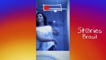 Priscilla Alcantara dançando música da Rihanna no banheiro