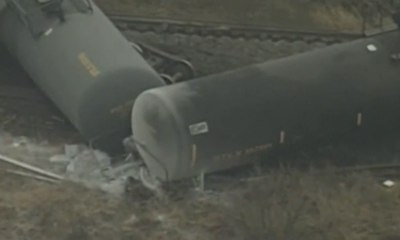 Kereta 135 Gerbong Pembawa Bahan Kimia Tergelincir di Ohio