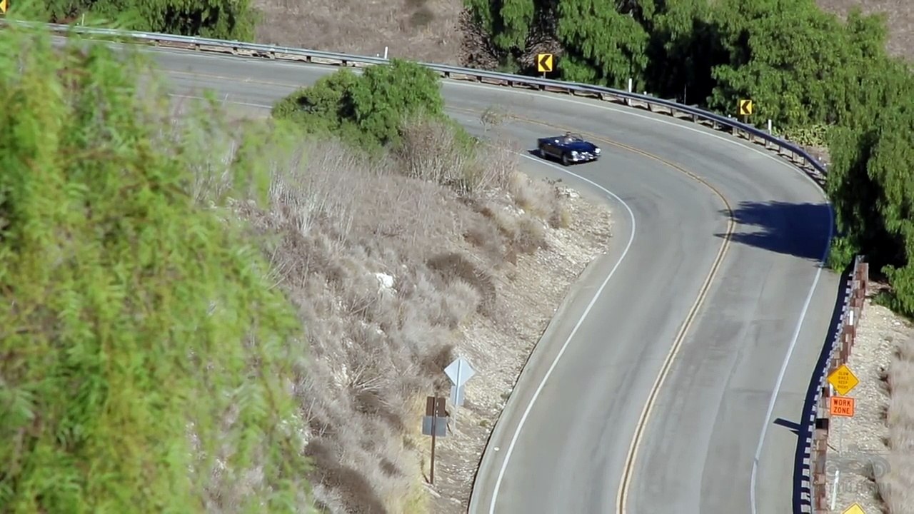 Alfa Romeo Giulia Spider Veloce Runs to the Ocean