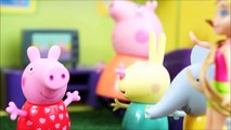 Pig George da Família Peppa Pig Pulando Corda com Amigas! Completo em Portugues Novelinha KidsToys