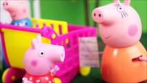 Pig George e Família Peppa Pig Fazendo Compras no Supermercado! Novelinha em Portugues KidsToys