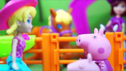 Pig George da Família Peppa Pig Visitam a Fazendinha da Polly Pocket!Novelinha em Português KidsToys