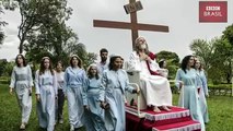 Não é só brasileiro Inri Cristo: fotógrafo registra homens que acreditam ser Jesus