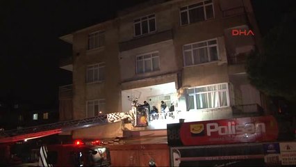 Maltepe'de Bina Girişinde Göçük; Binadakiler Tahliye Edildi