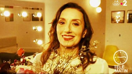 Scènes - Luz Casal : Piense a… Dalida!