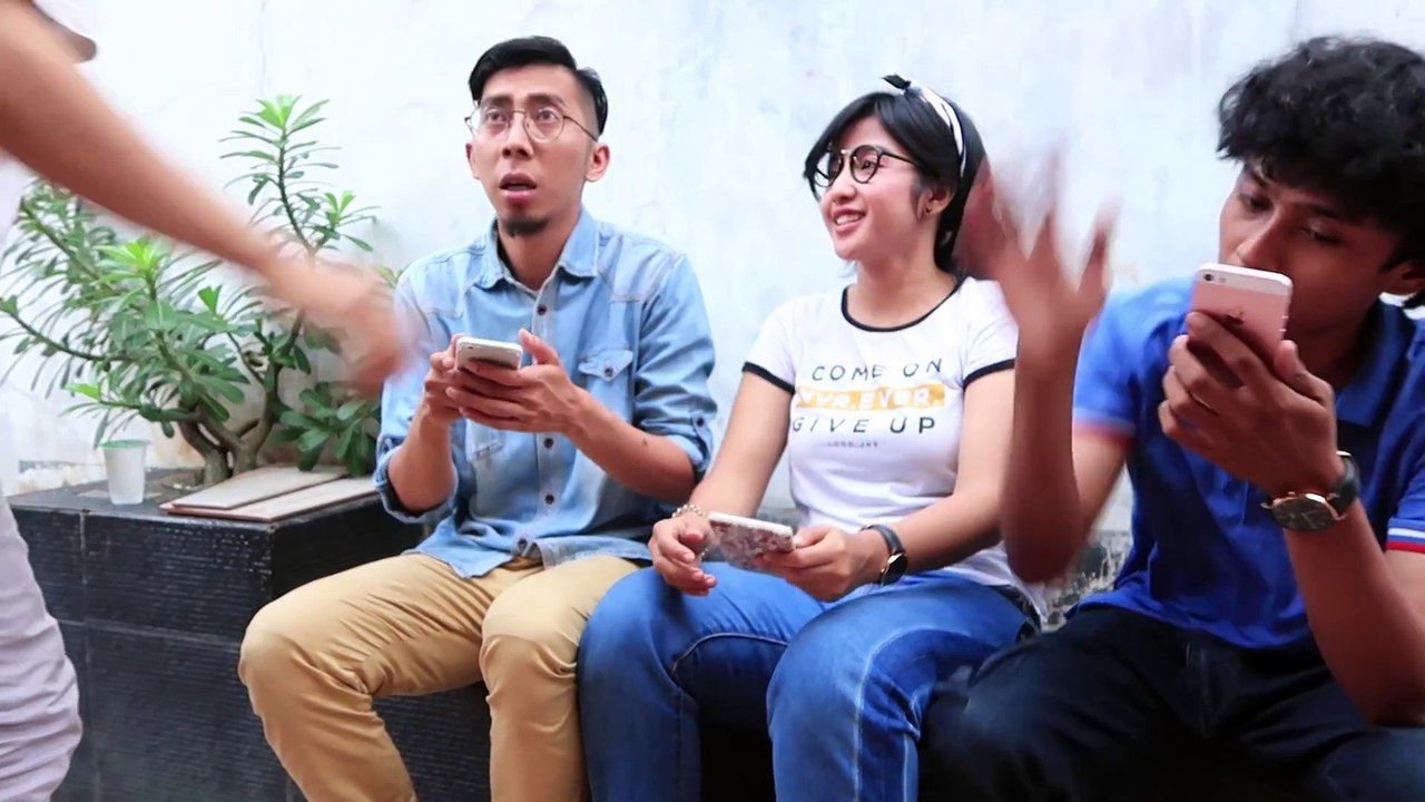 Tingkah Jaman NOW!!! Madkucil dan Teman-teman