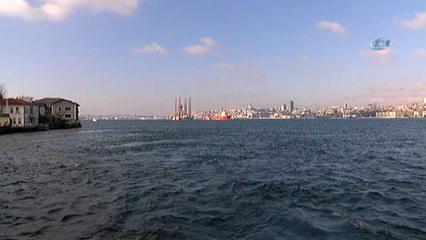 Dev Petrol Platformu Yeniden İstanbul Boğazı'nda