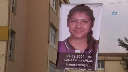 Şehit Fatma Avlar'ın Fotoğrafı Okuluna Asıldı