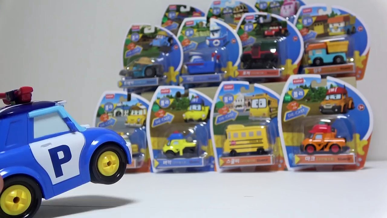 Tayo Bus VS Roboca Poli & Introduction to Polis Friends / Peppa Pig Shopping