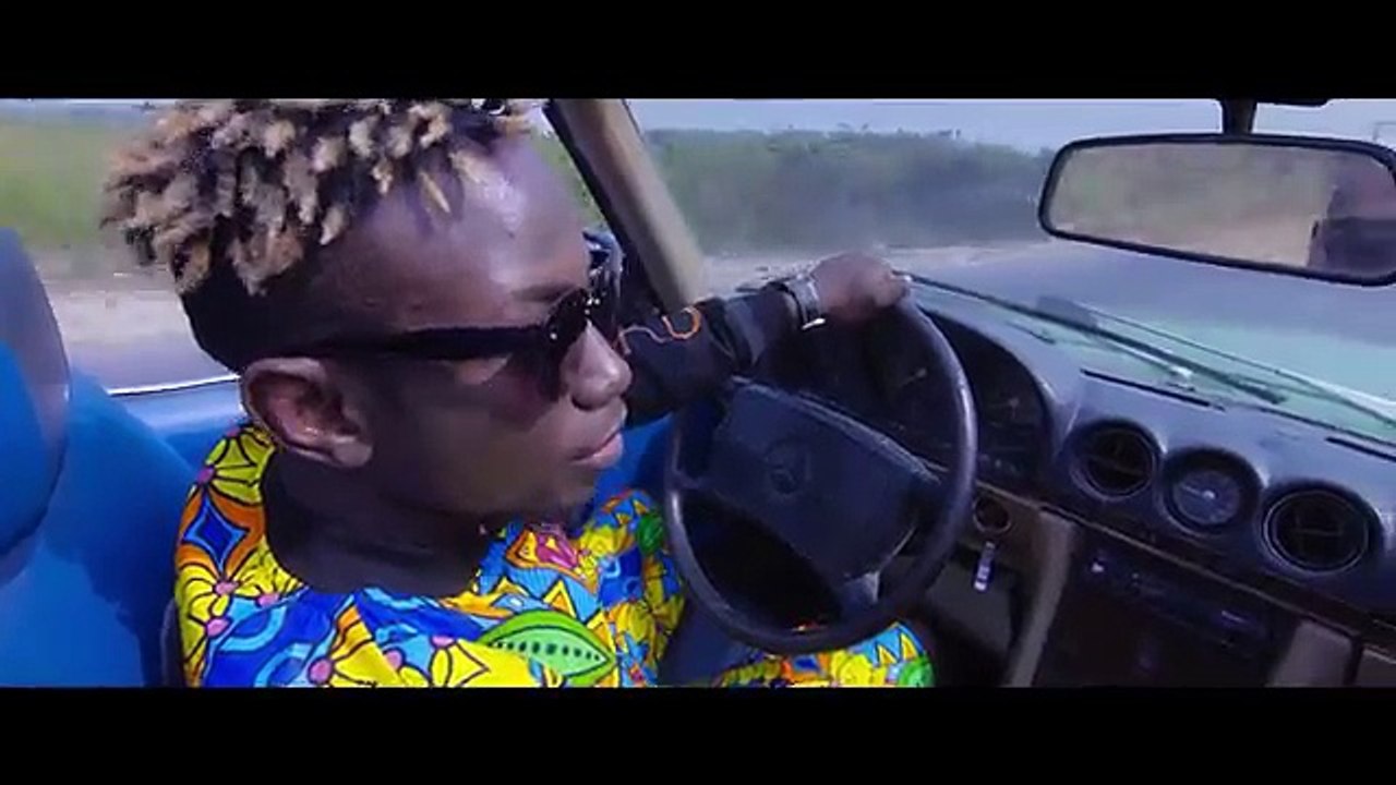 Fanicko feat Daphne avec toi (clip-officiel)