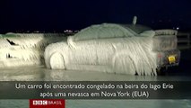 Carro vira escultura de gelo em meio a nevasca em NY
