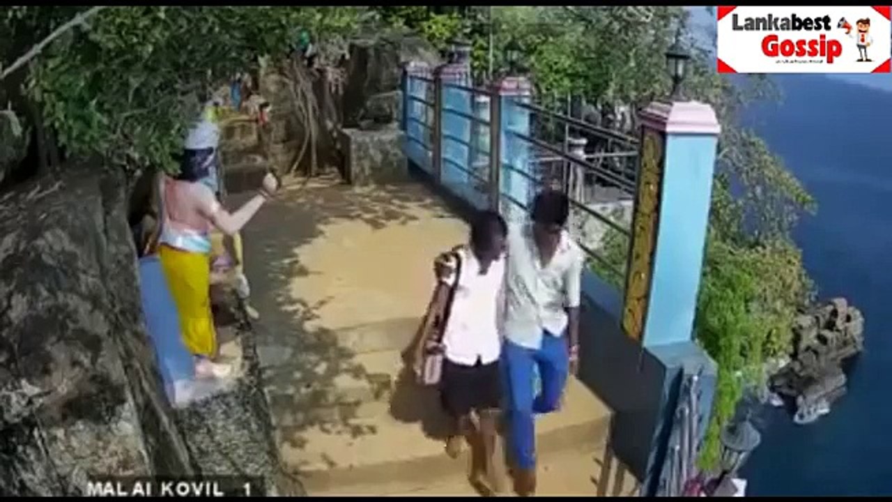 ත්‍රීකූණාමලය කෝනේෂ්වරන් කෝවිලේ cctv කැමරාවේ සටහන්වූ තරුණයෙක් මුහුදට පනින වීඩියෝව