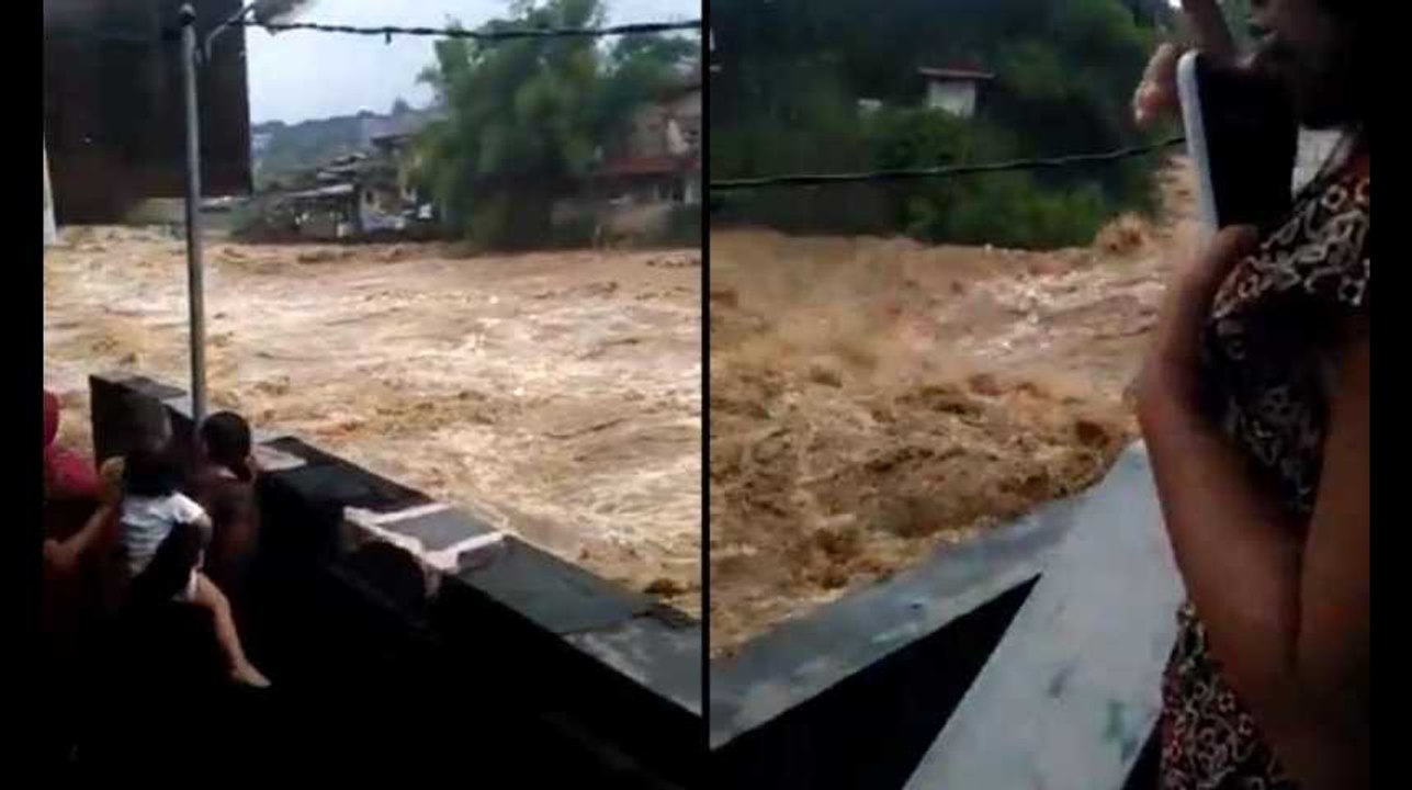 Les impressionnantes images des crues en Indonésie