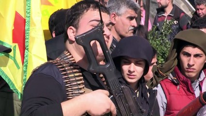 Junge Kurden ziehen in den Kampf gegen die Türkei