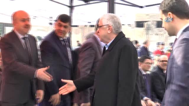 Gaziantep'in Efsane Futbolcusunun Adı Spor Salonuna Verildi