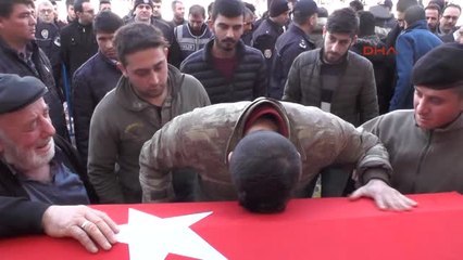 Konyalı Şehidi Son Yolculuğuna 10 Bin Kişi Uğurladı