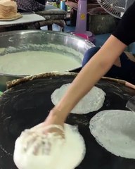 Comment faire de crêpes! Lui il sait faire #wtf