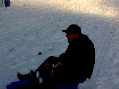 Descente en luge avec papa