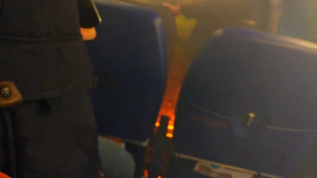 Une batterie externe explose dans un avion