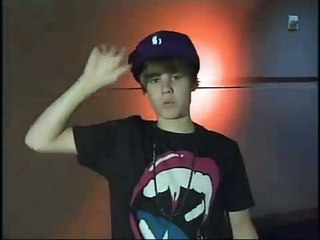 Justin Bieber - Acompanhe o Facebook da Universal Music Brasil