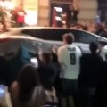 Ces fans des Eagles renversent une voiture pour fêter la victoire au Super Bowl !