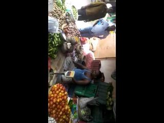 महंगी हुई सब्जियां, झोला भरना मुश्किल