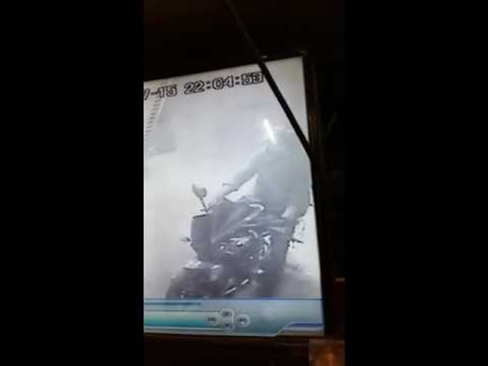 कारोबारी की गोली मारकर हत्या, वारदात सीसीटीवी म...
