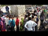 People Lines in Agra for changing money