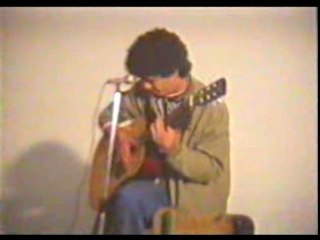 Le Chanteur AMIROUCHE en 1991 à Arris.