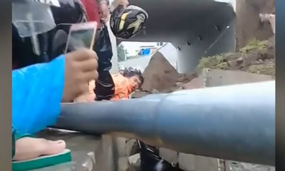 Video Amatir Penyelamatan Korban Longsor di Soetta