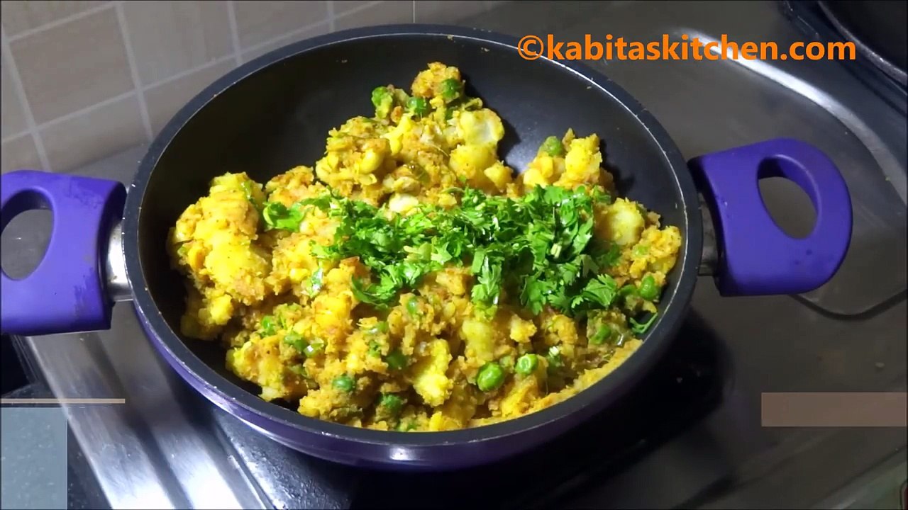 Samosa Recipe-Chatpata and Spicy Samosa-How to Make Samosa Step by Step-Punjabi Samosa-Aloo Samosa