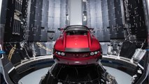 Elon Musk envoie sa voiture dans l'espace