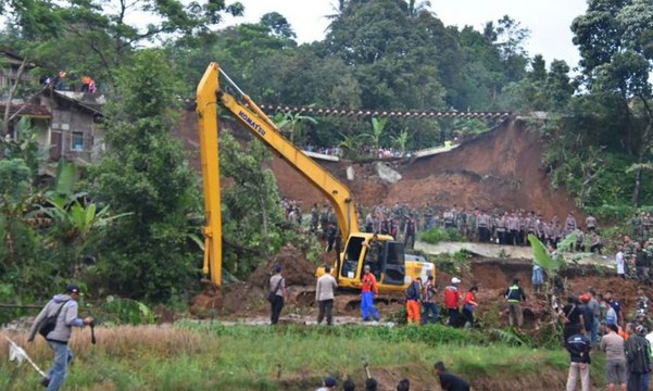 Enam Orang Tewas Akibat Longsor di Kabupaten Bogor