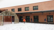 À l'école Saint-Louis, une récré dans la neige