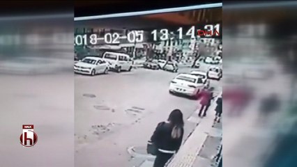 Otomobille takip ettiği kadına tacizde bulunup, yerde sürükledi