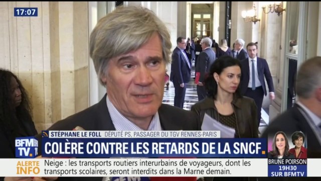 Le Foll s'agace des retards à la SNCF qu'il juge plus importants qu'avant